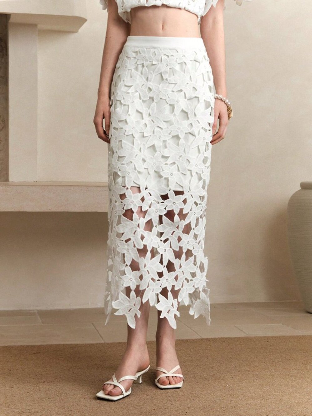 White Elegant Women's 3d Floral Lace Fabric Hollow Flower Pattern Skirt - Picture 3 of 7